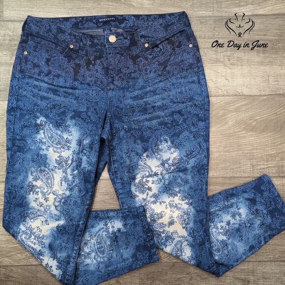 Bandolino Lisbeth Crop Jeans Size 6 - Picture 1 of 6